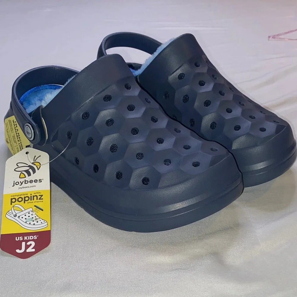 KIDS'‎ VARSITY LINED CLOGS WITH POPINZ  Navy. Multiple sizes